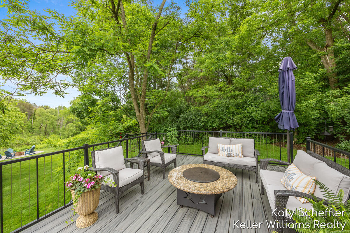 4611 Windcliff Drive Property Photo 29