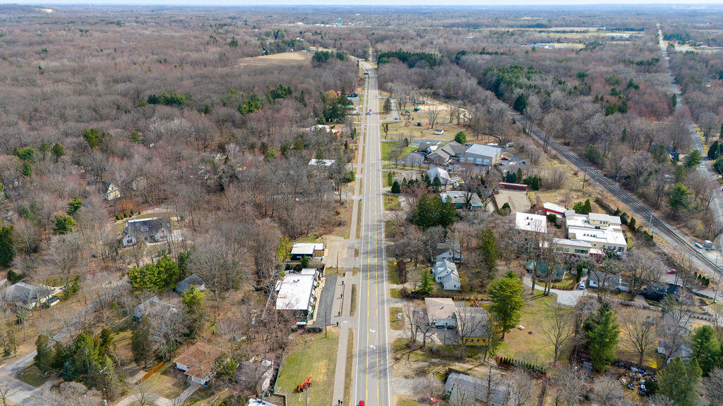 13662 Red Arrow Highway Property Photo 49