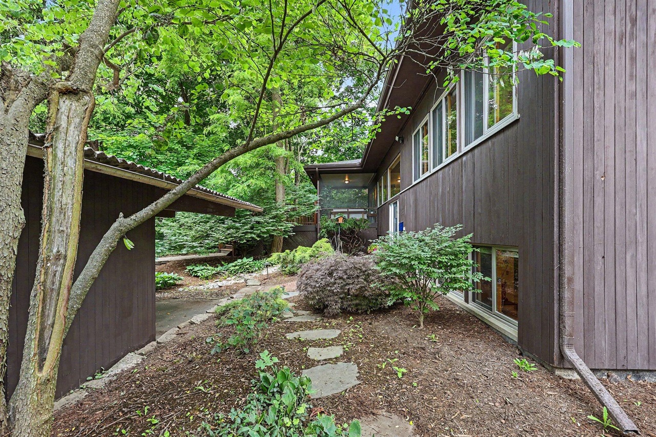 2065 Day Street Property Photo 26