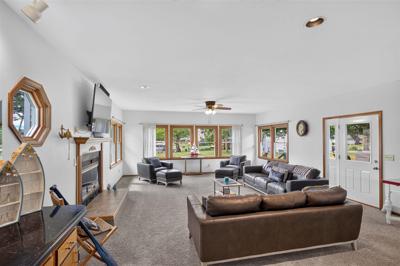 103 Paula Drive Property Photo 10