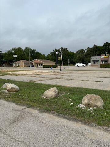 276 S Charles Street Property Photo 5