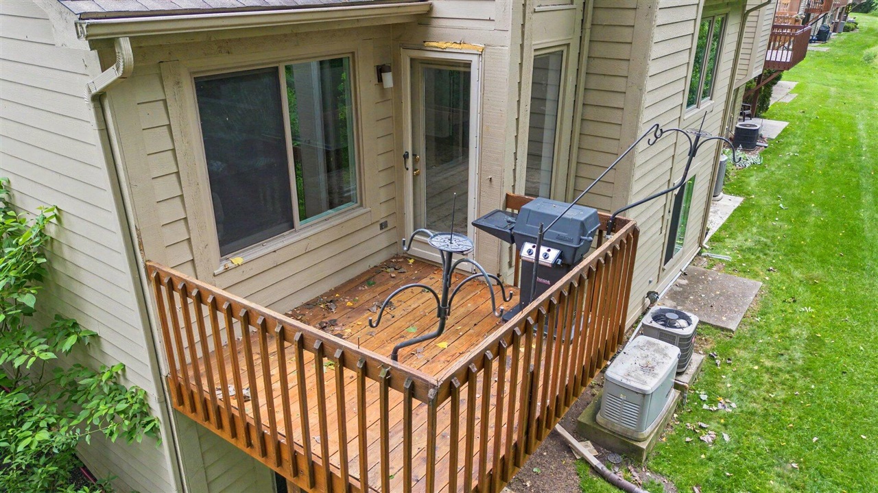 183 Kingsbrook Avenue Property Photo 25