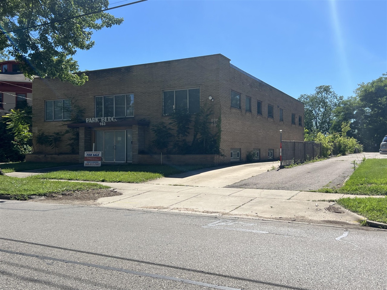 163 North Avenue Property Photo 2