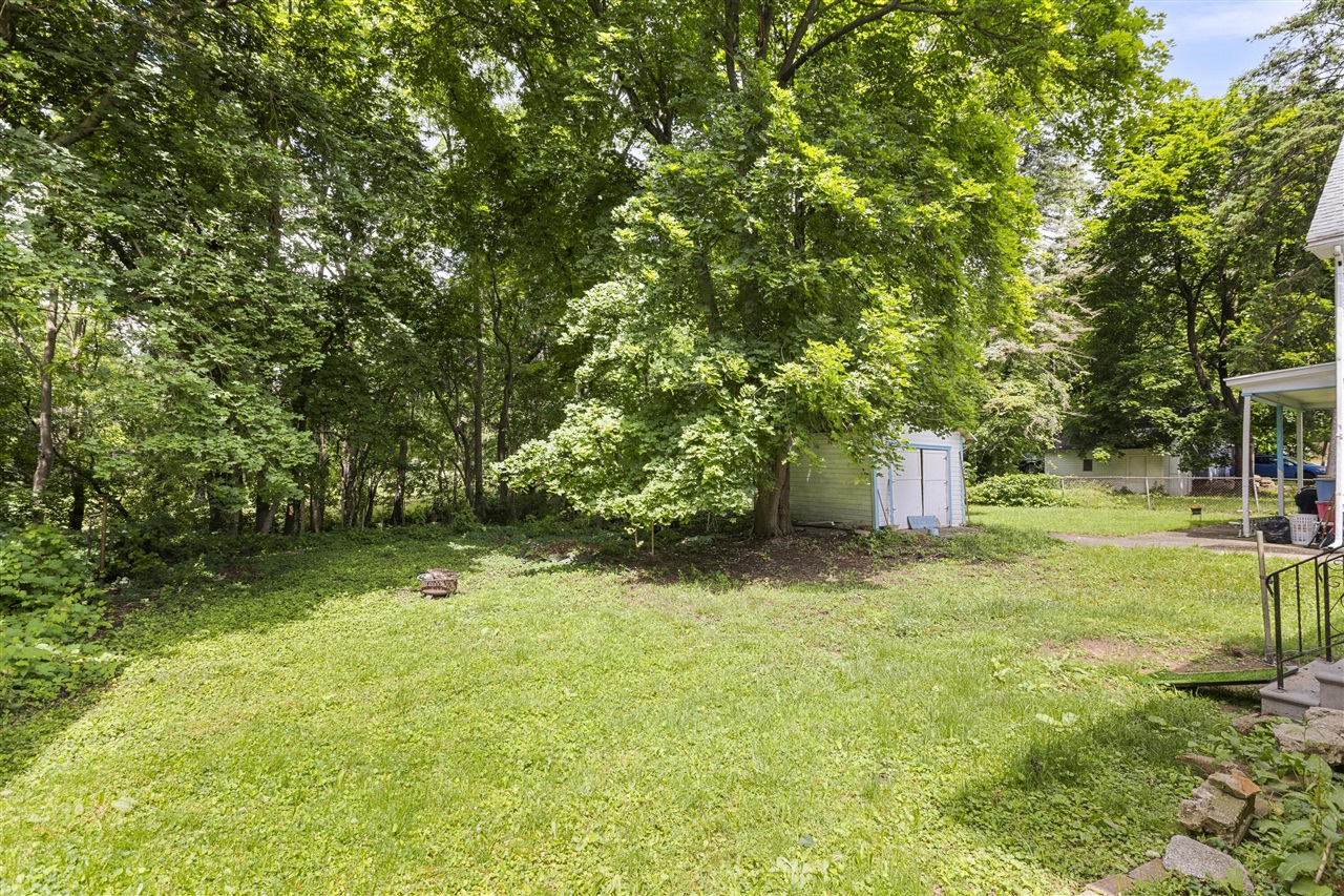 1030 S Jackson Street Property Photo 5