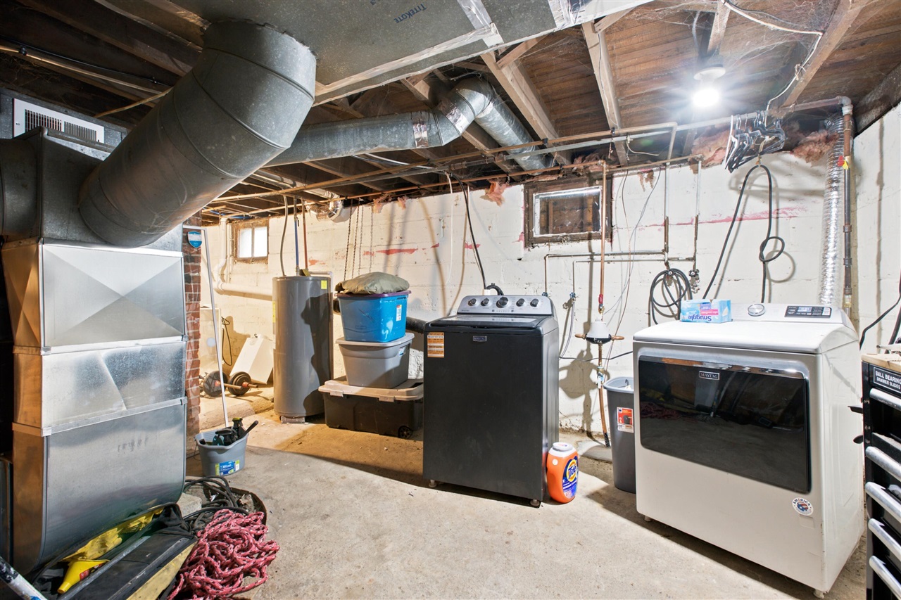 1030 S Jackson Street Property Photo 18