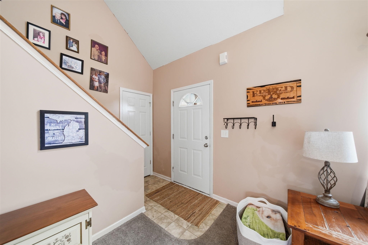 5867 E Hillcrest Drive Property Photo 5