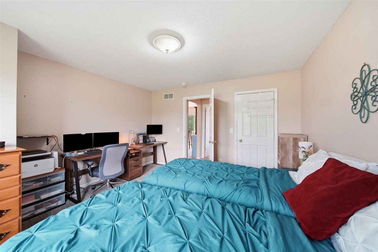 5867 E Hillcrest Drive Property Photo 22