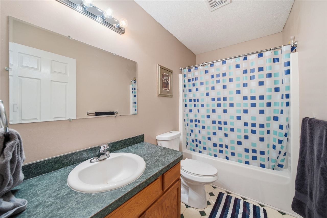 5867 E Hillcrest Drive Property Photo 26