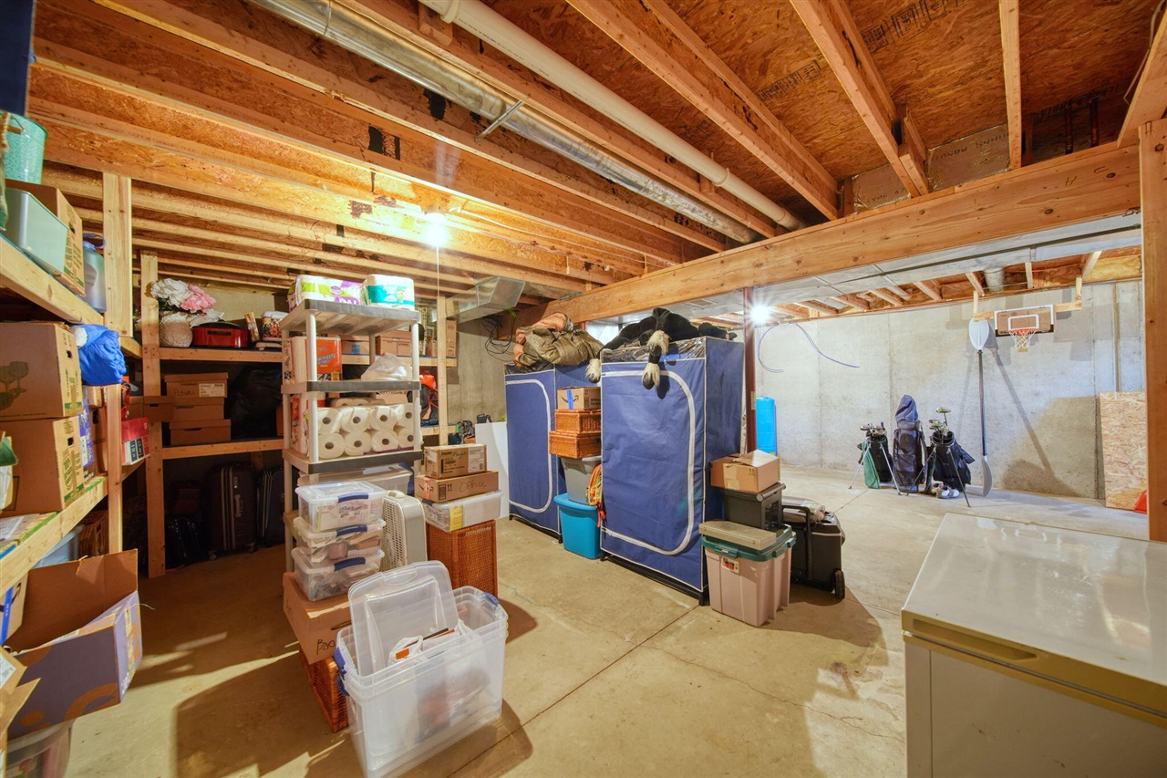 5867 E Hillcrest Drive Property Photo 36