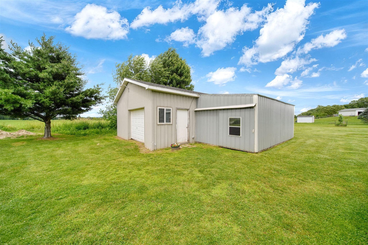 5867 E Hillcrest Drive Property Photo 46
