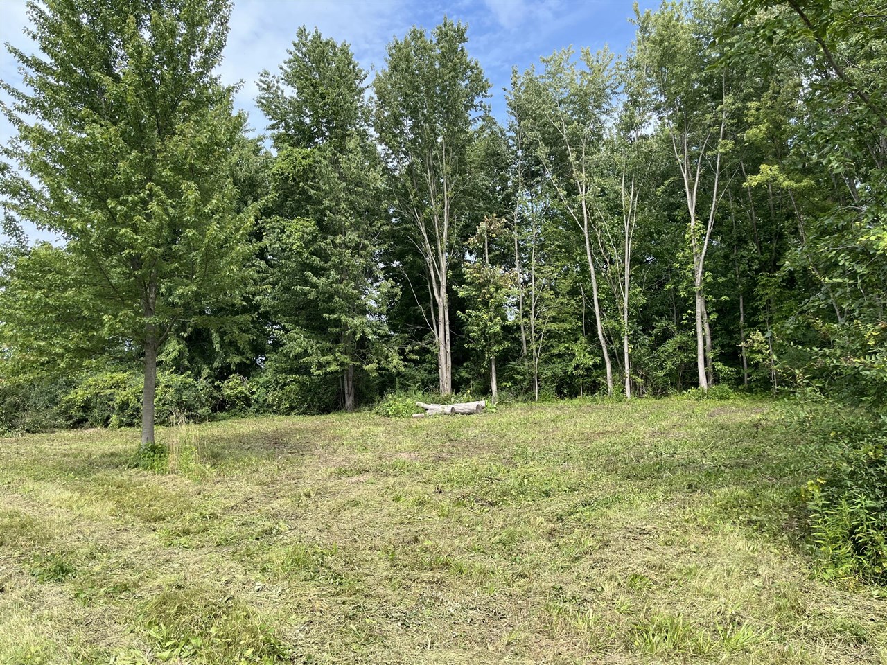 1221 E Marquette Woods Road Property Photo 15