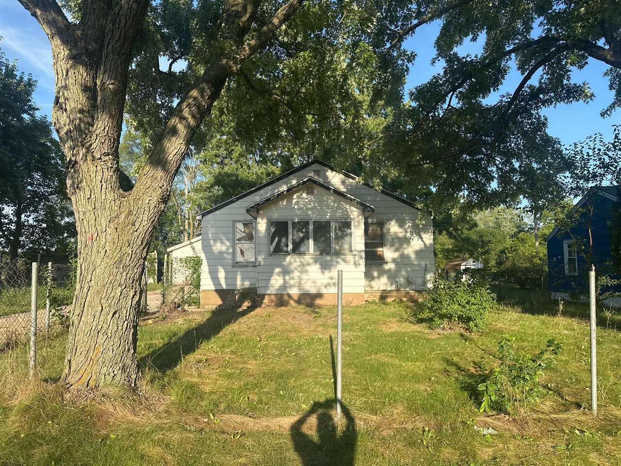 617 Gestner Road Property Photo 2