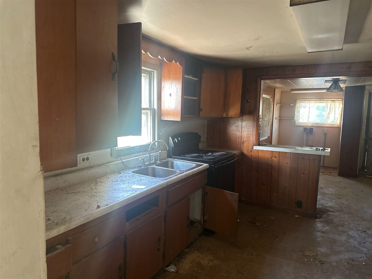 617 Gestner Road Property Photo 11