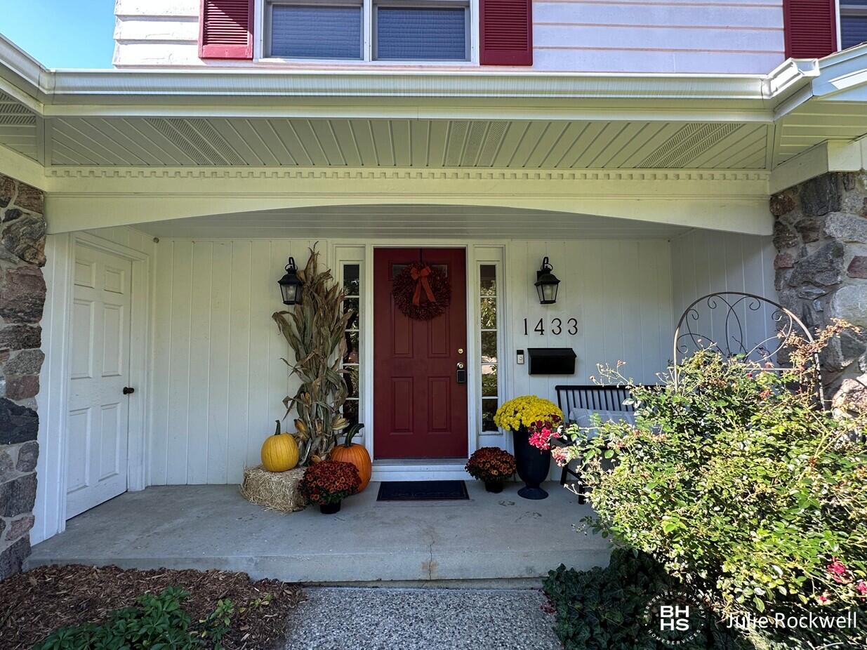 1433 Sherwood Avenue Property Photo 1