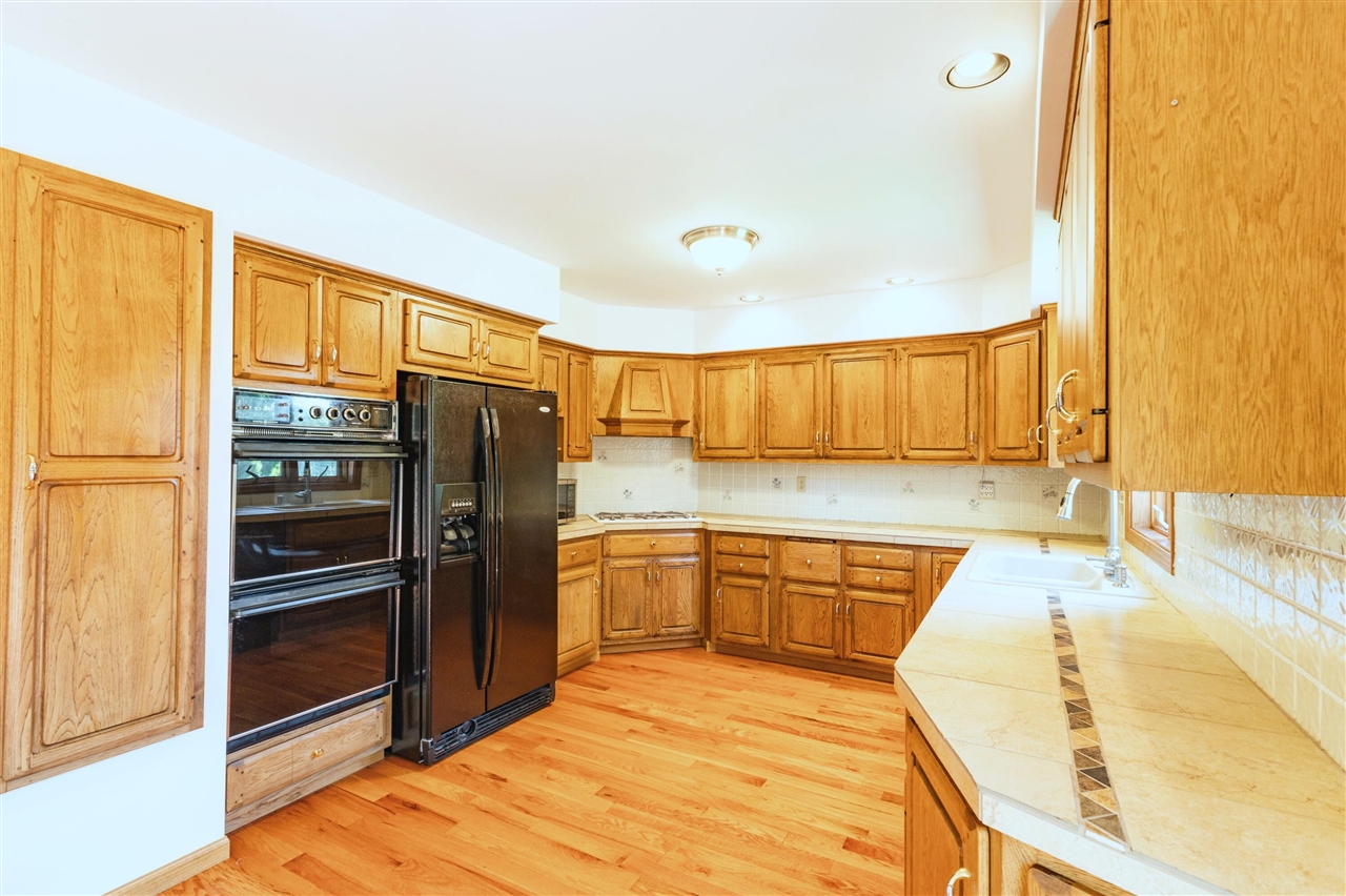 8805 Stadium Drive Property Photo 12