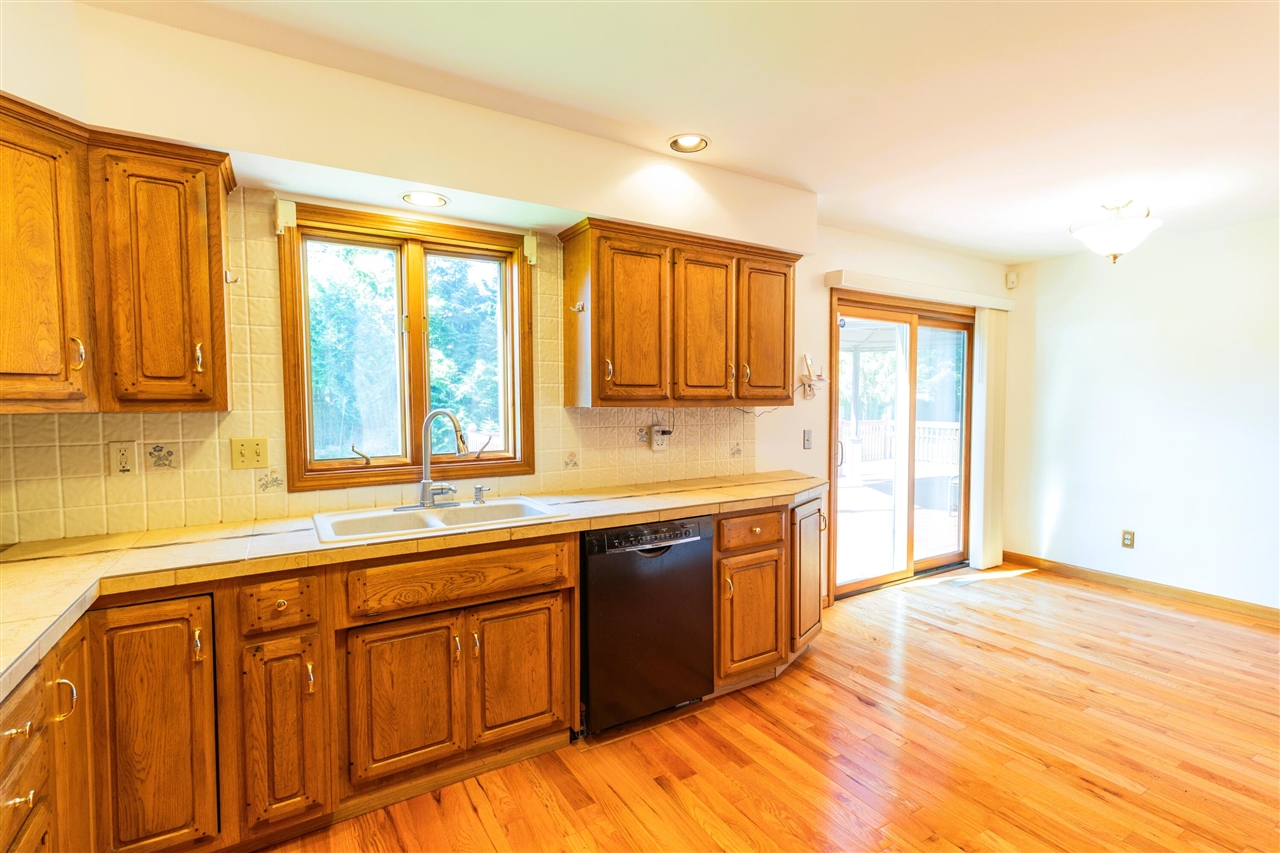 8805 Stadium Drive Property Photo 13