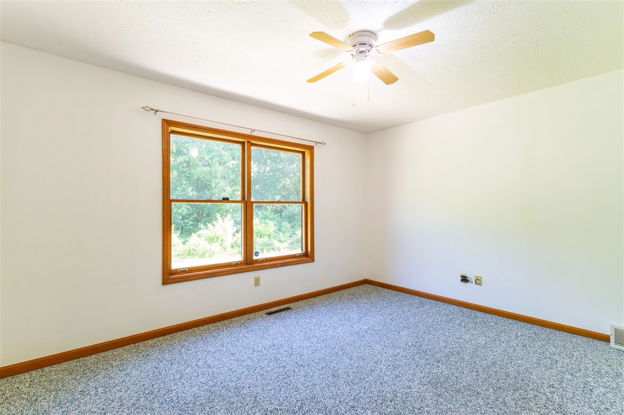 8805 Stadium Drive Property Photo 17