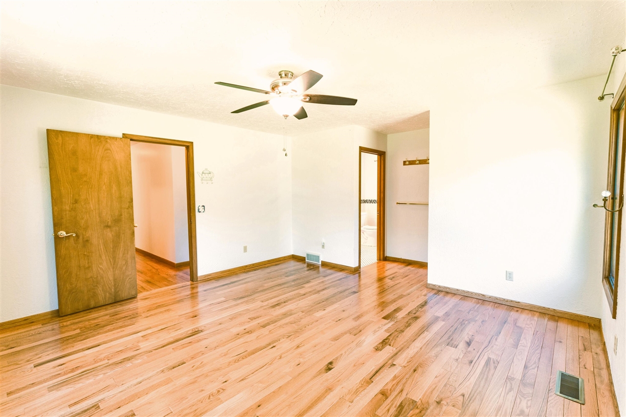 8805 Stadium Drive Property Photo 19