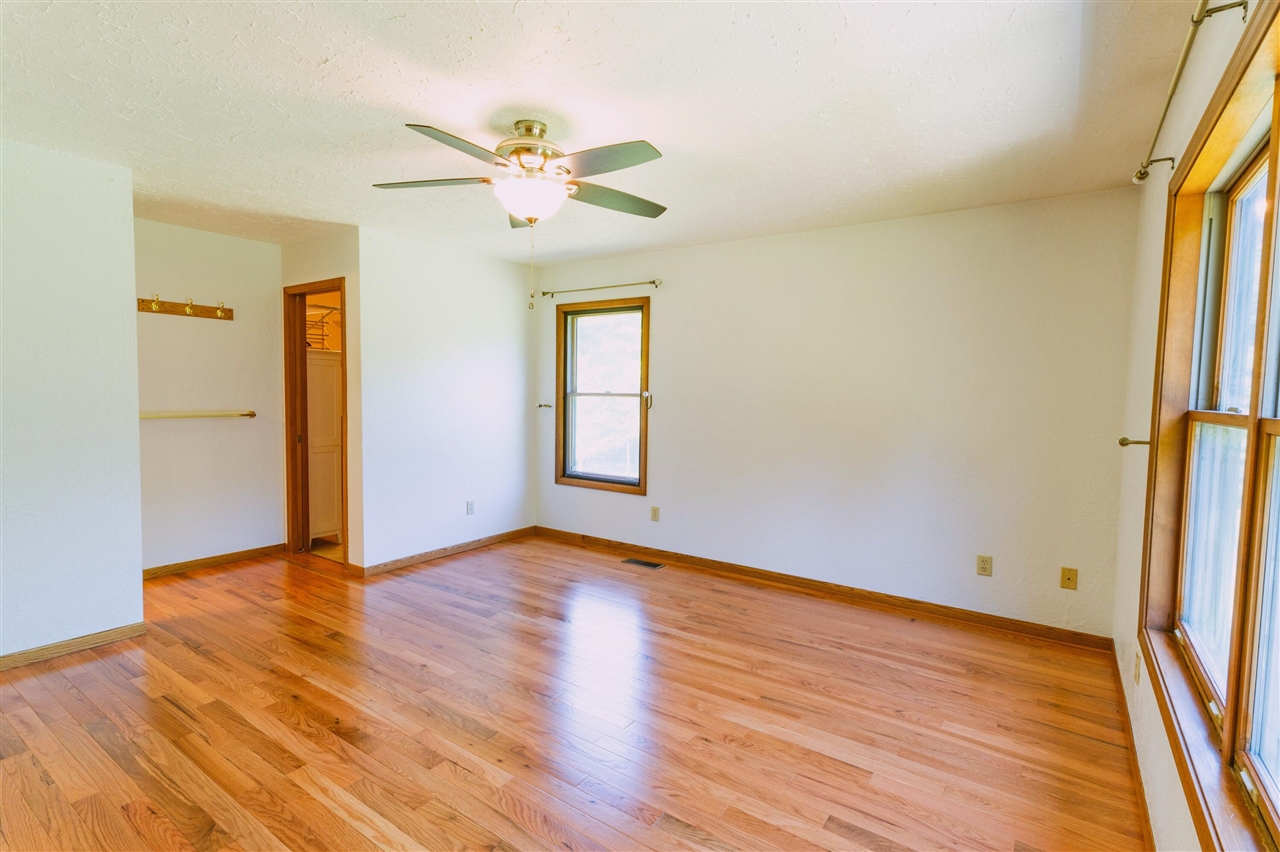 8805 Stadium Drive Property Photo 21