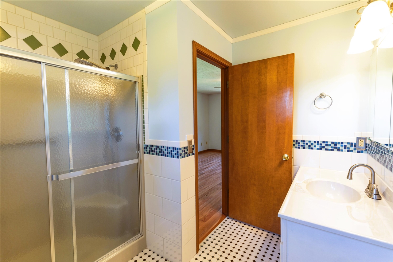 8805 Stadium Drive Property Photo 24