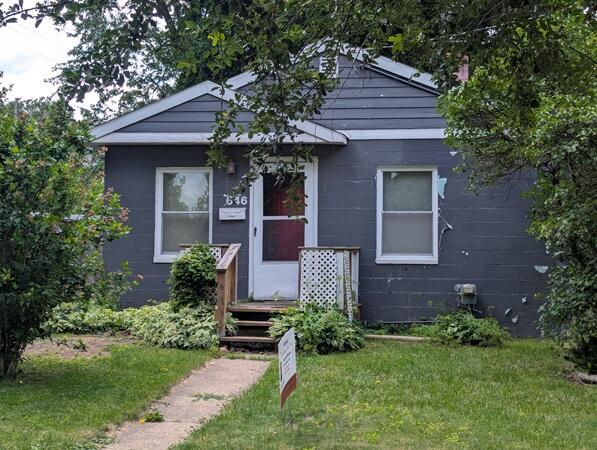 646 S Francis Avenue Property Photo 1