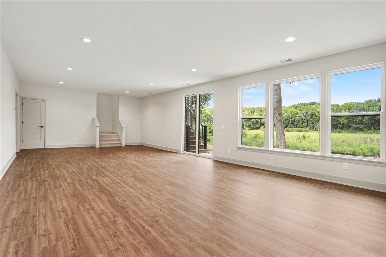 10445 Country Club Drive Property Photo 27