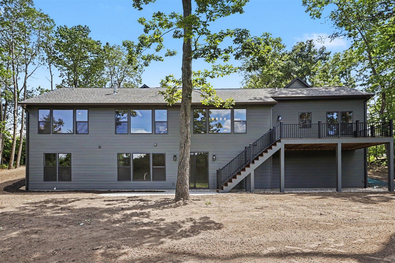 10445 Country Club Drive Property Photo 32