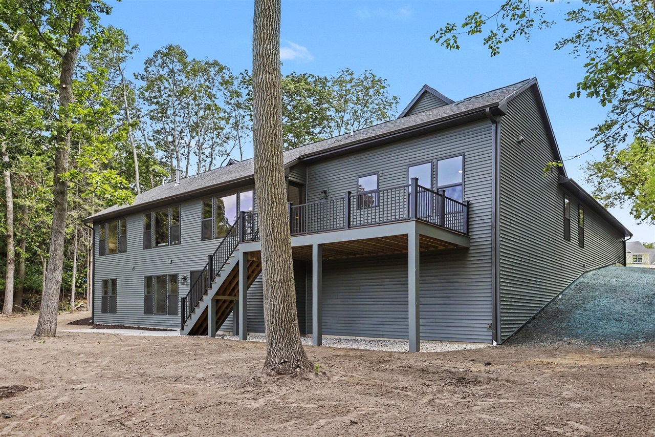 10445 Country Club Drive Property Photo 33