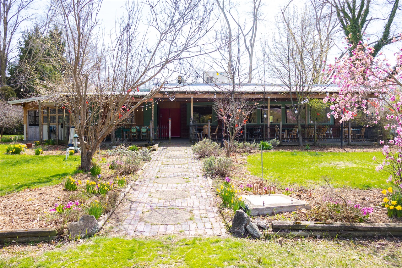 13581 Red Arrow Highway Property Photo 1