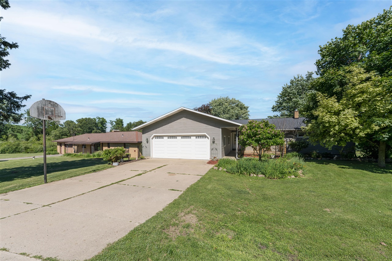 2937 Loehrs Landing Drive Property Photo 1