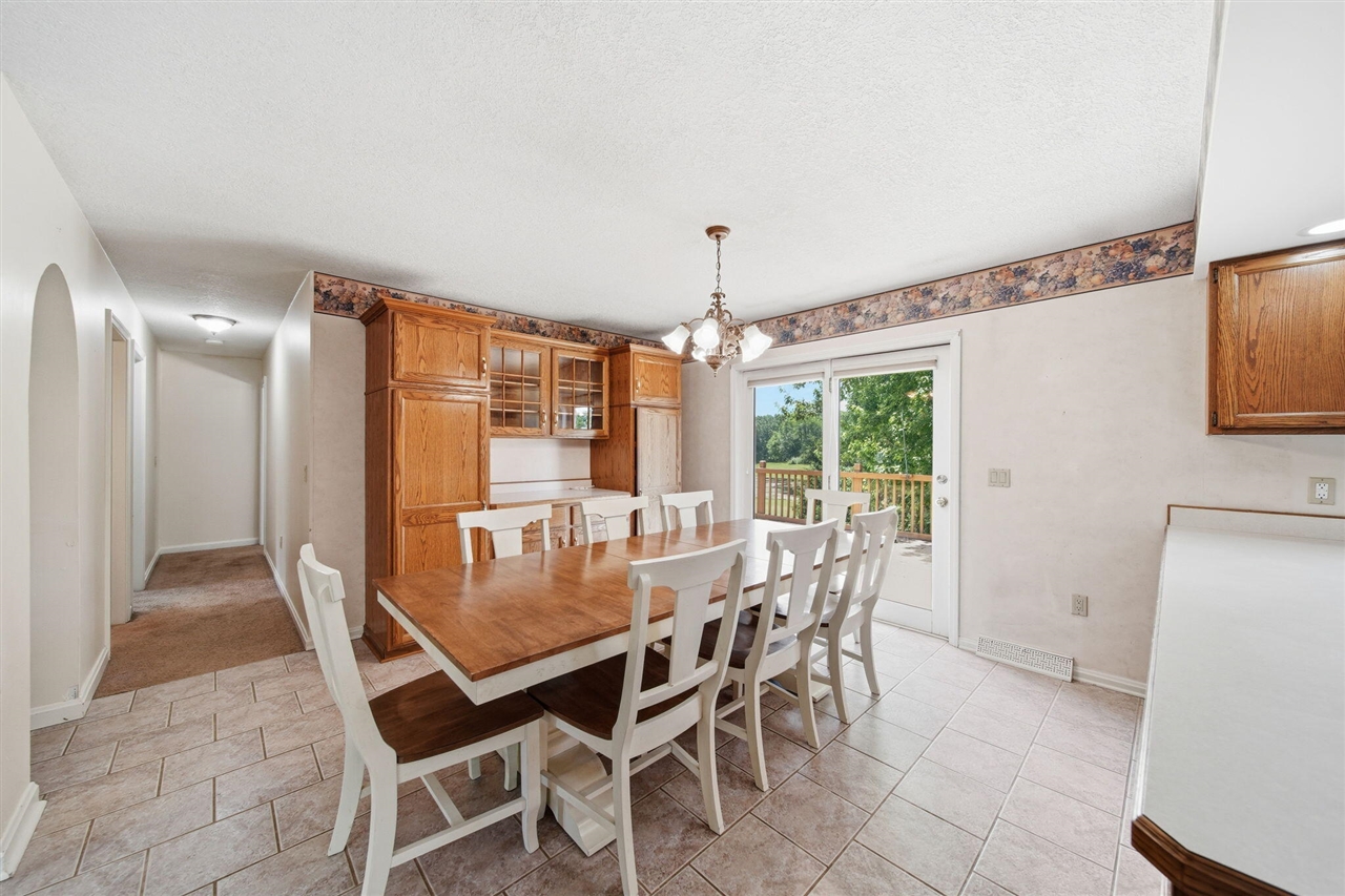 10770 Brix Highway Property Photo 7