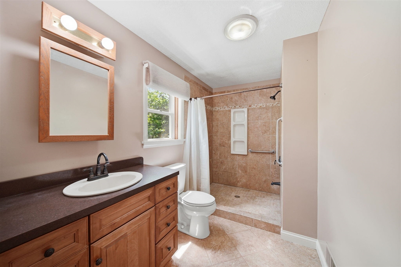 10770 Brix Highway Property Photo 16