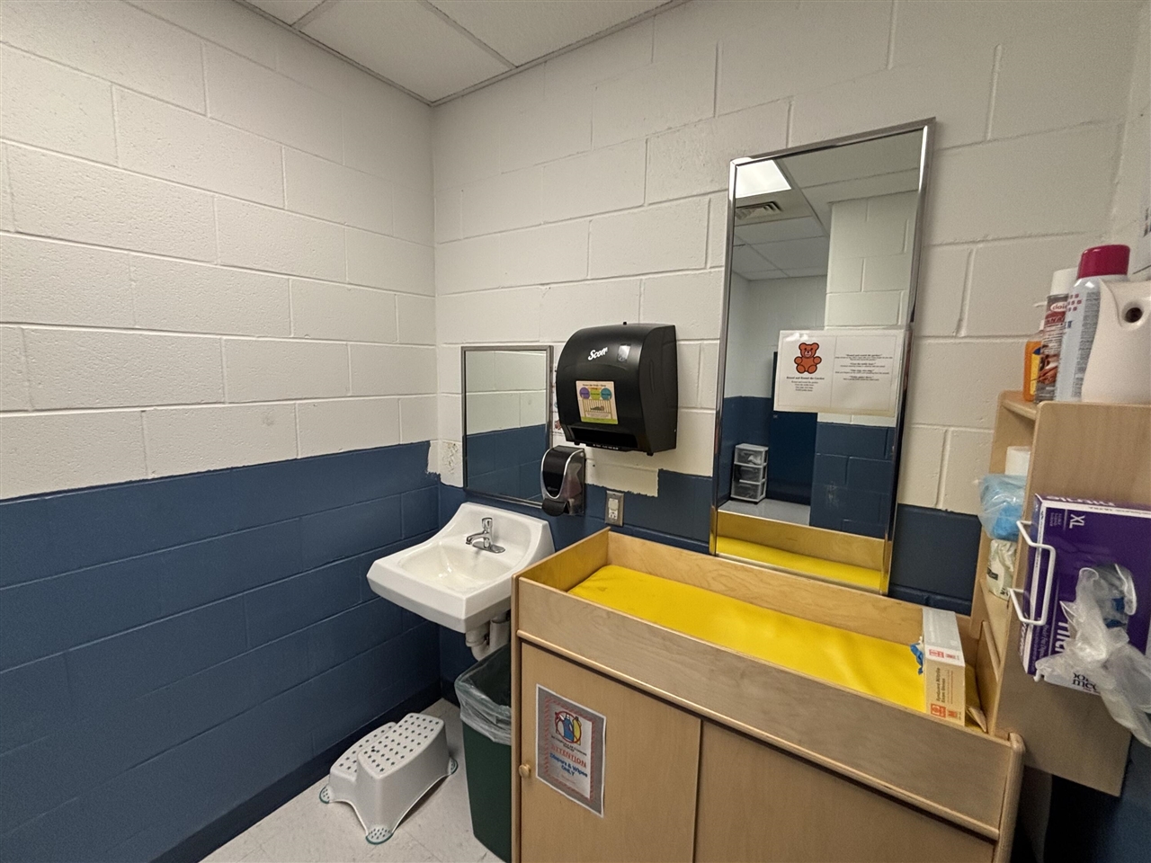 1011 School Drive Property Photo 10