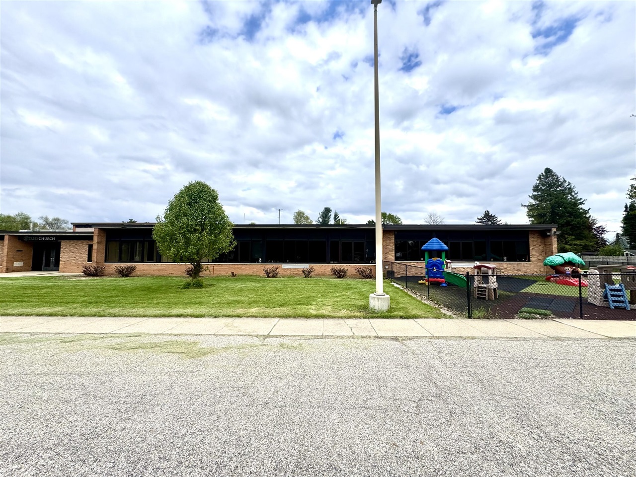 1011 School Drive Property Photo 13
