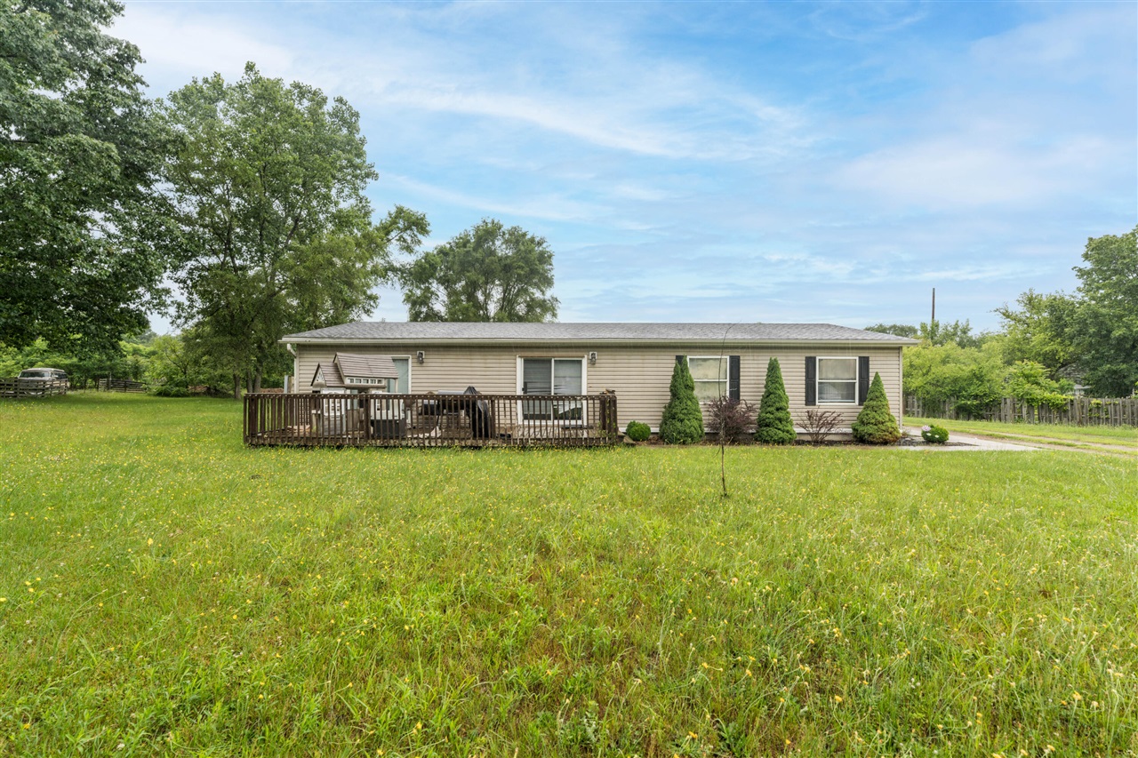 430 N Blue Creek Road Property Photo 1