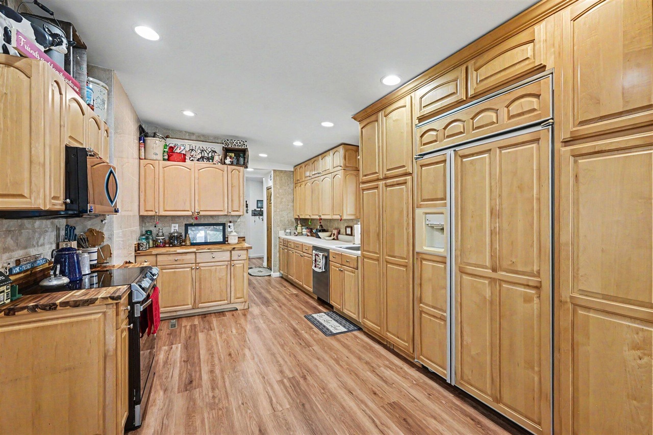 3923 Devonshire Avenue Property Photo 7