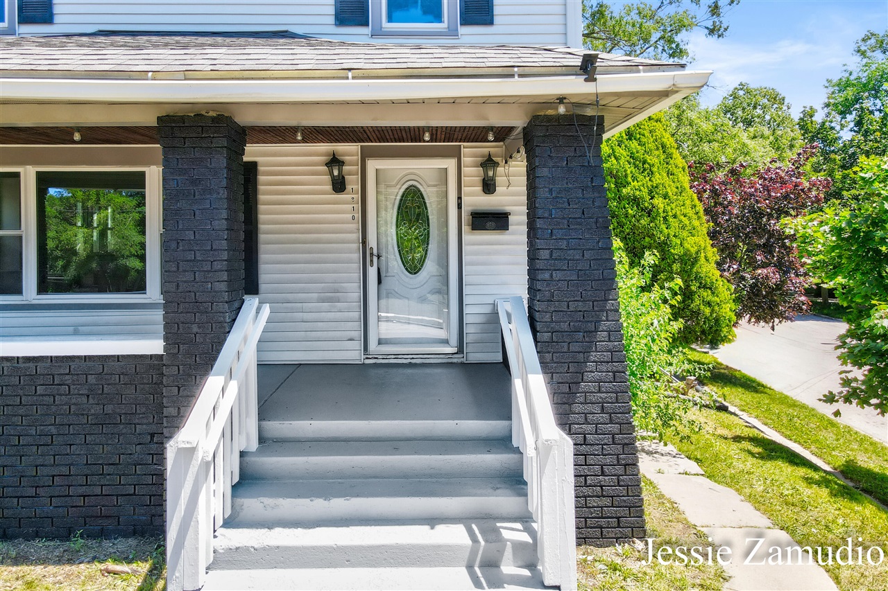 1810 Eastern Avenue Property Photo 4