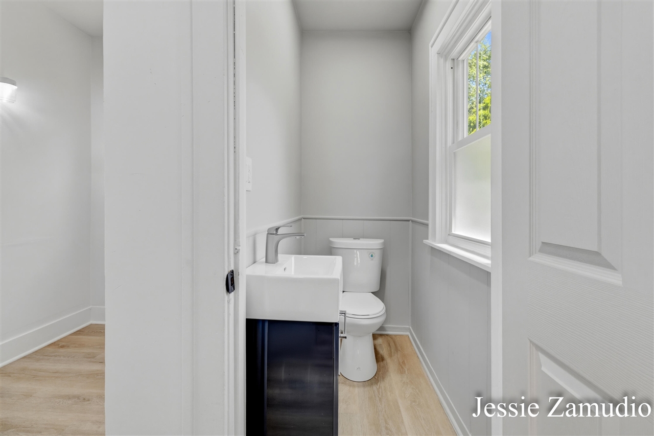1810 Eastern Avenue Property Photo 19