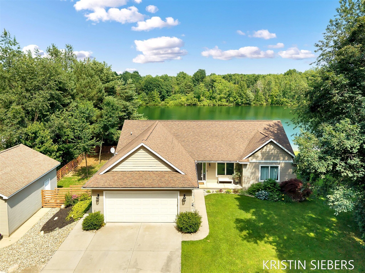 9760 Jade Drive Property Photo 1