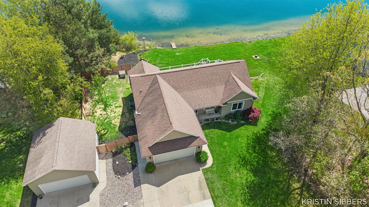 9760 Jade Drive Property Photo 14