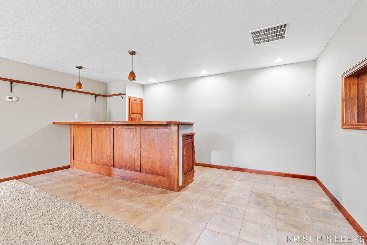 9760 Jade Drive Property Photo 34