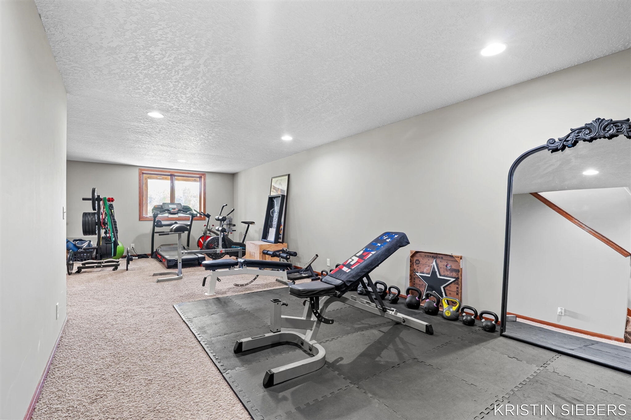 9760 Jade Drive Property Photo 35