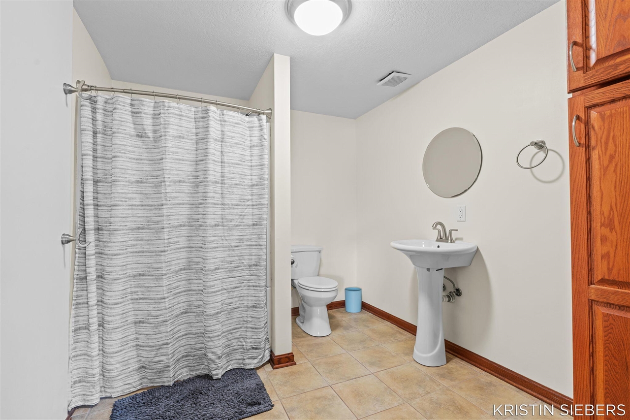 9760 Jade Drive Property Photo 37