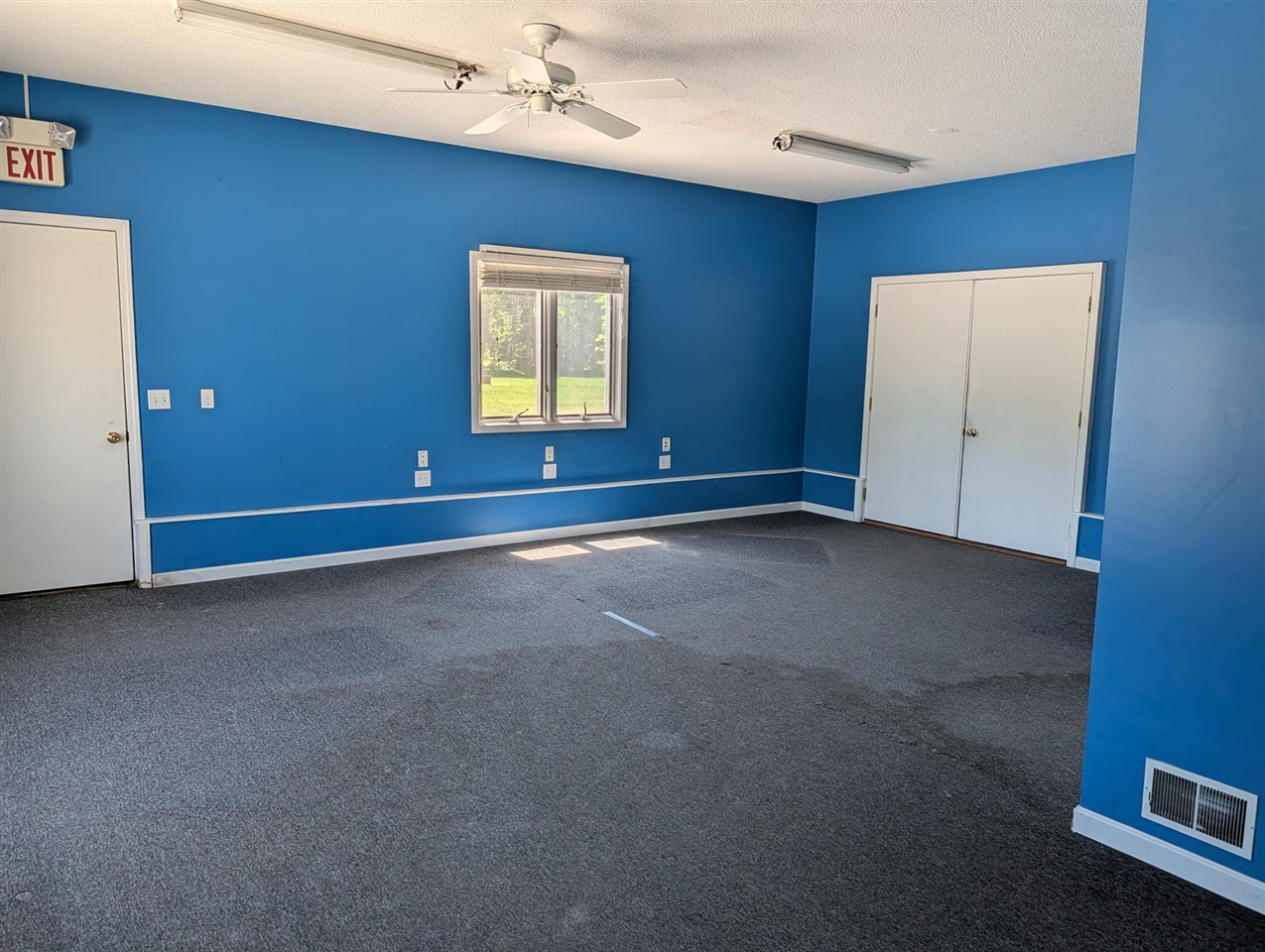 2865 Whitehall Road Property Photo 5