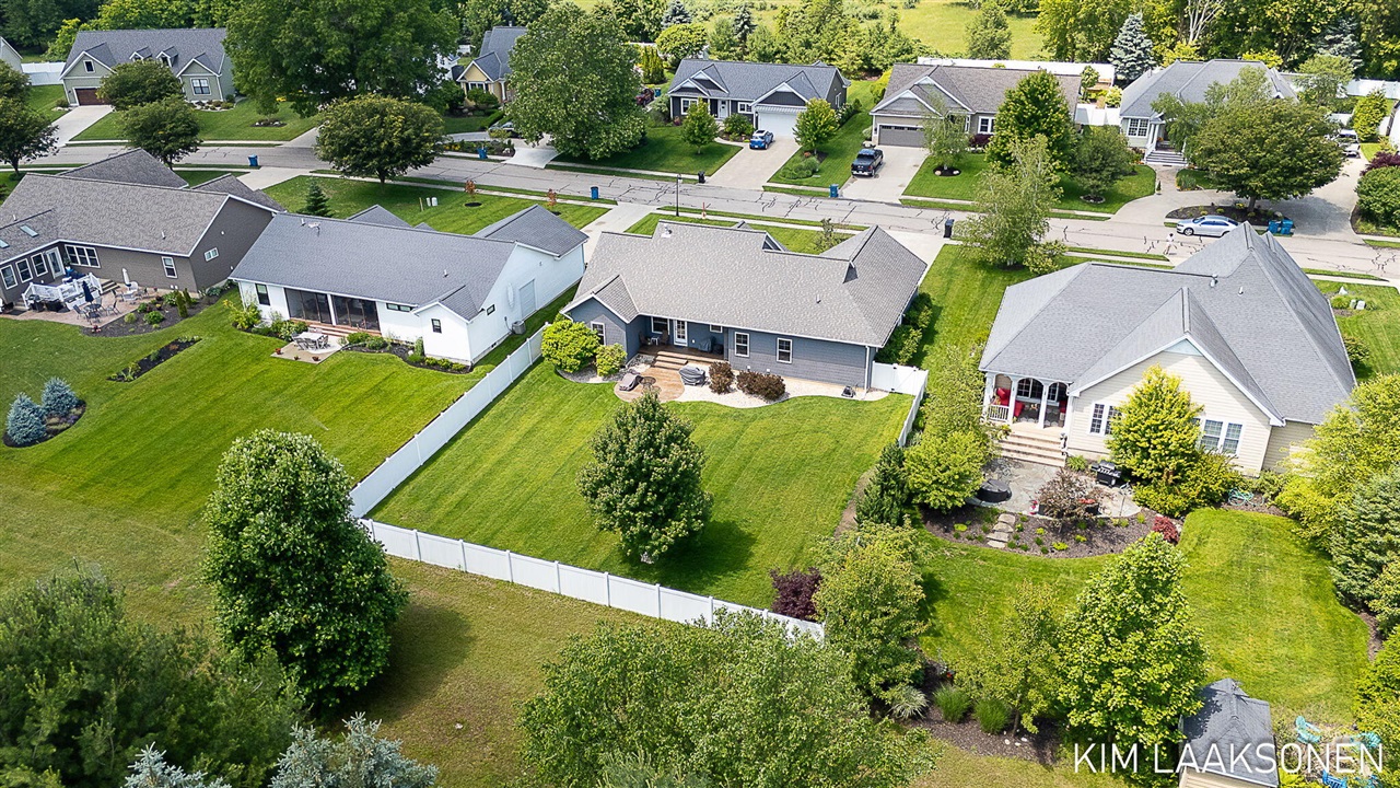 349 Parkside Lane Property Photo 48