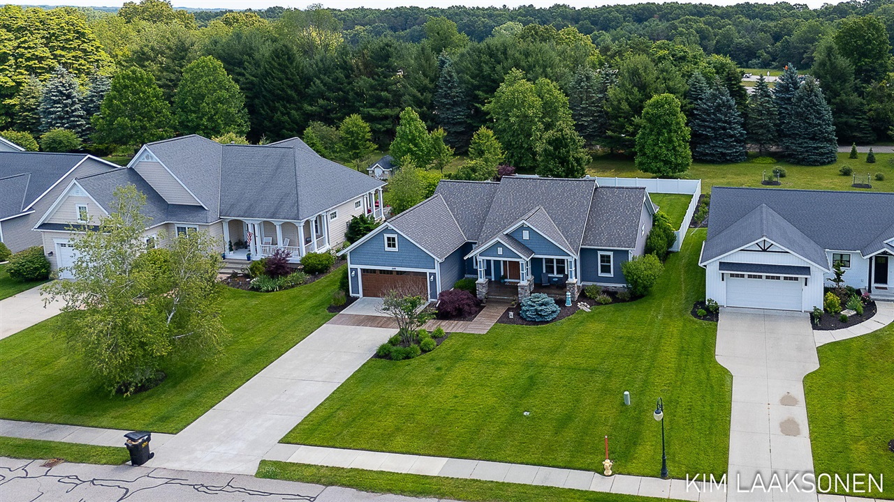 349 Parkside Lane Property Photo 49