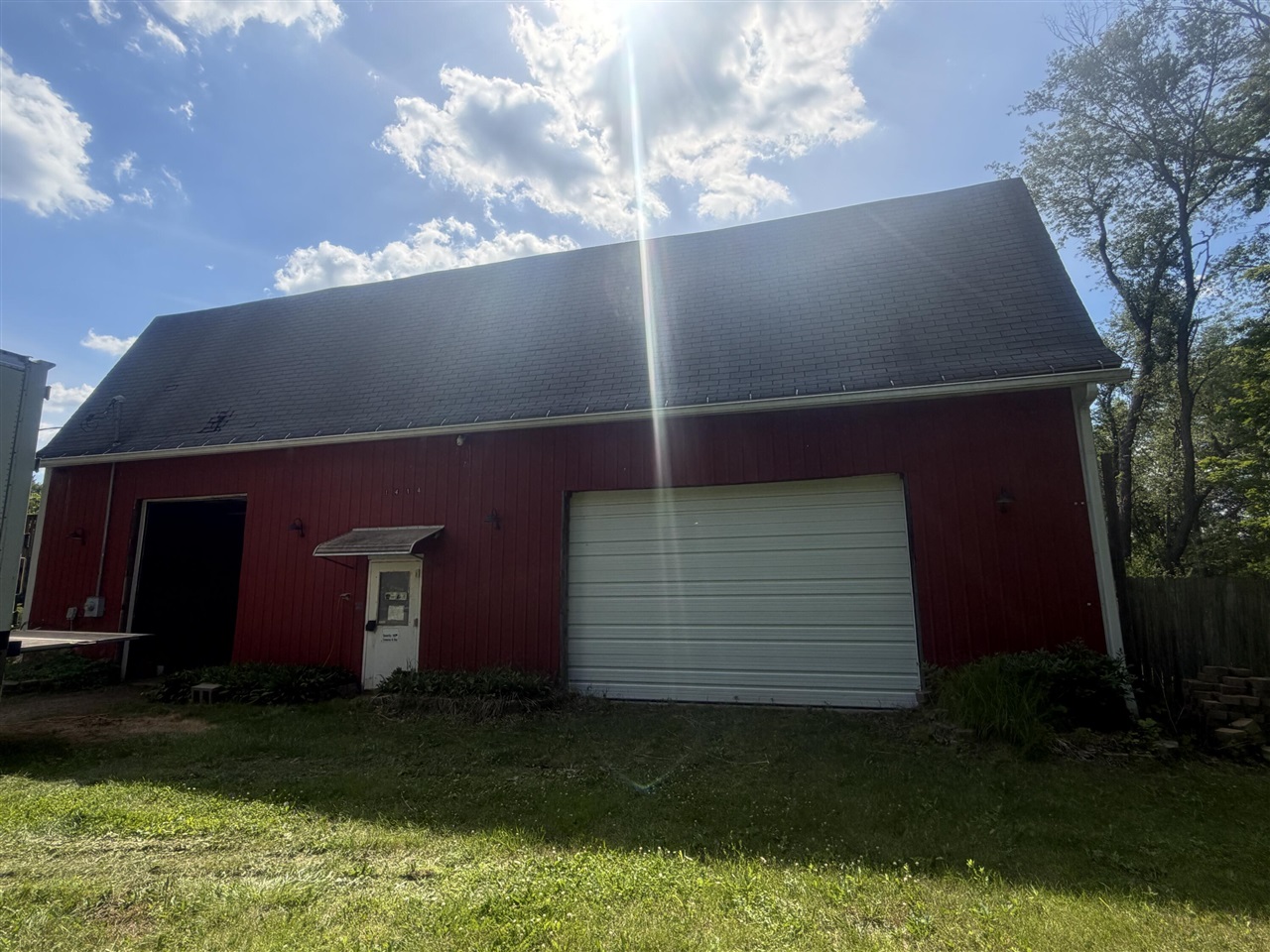1414 Cogswell Road Property Photo 2