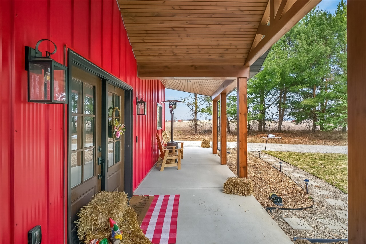 875 E Jackson Road Property Photo 10