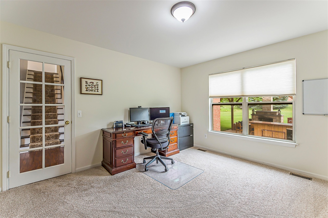8757 Sydney Drive Property Photo 13