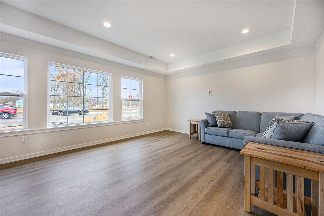 9582 Opal Lane Property Photo 4
